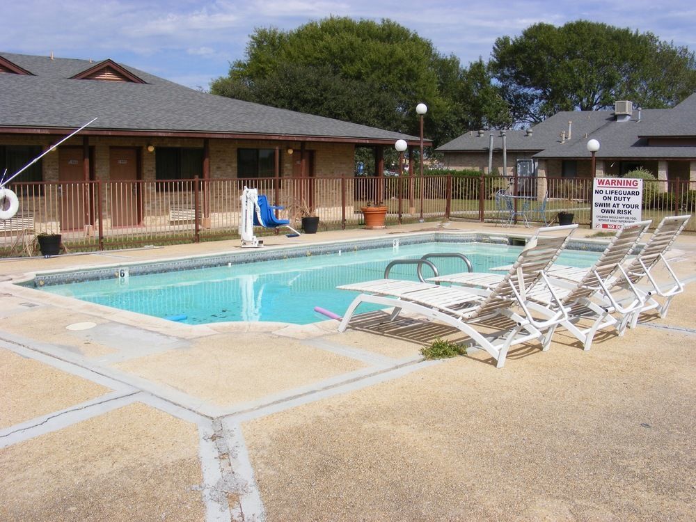Americas Best Value Inn Lockhart Tx Exteriör bild